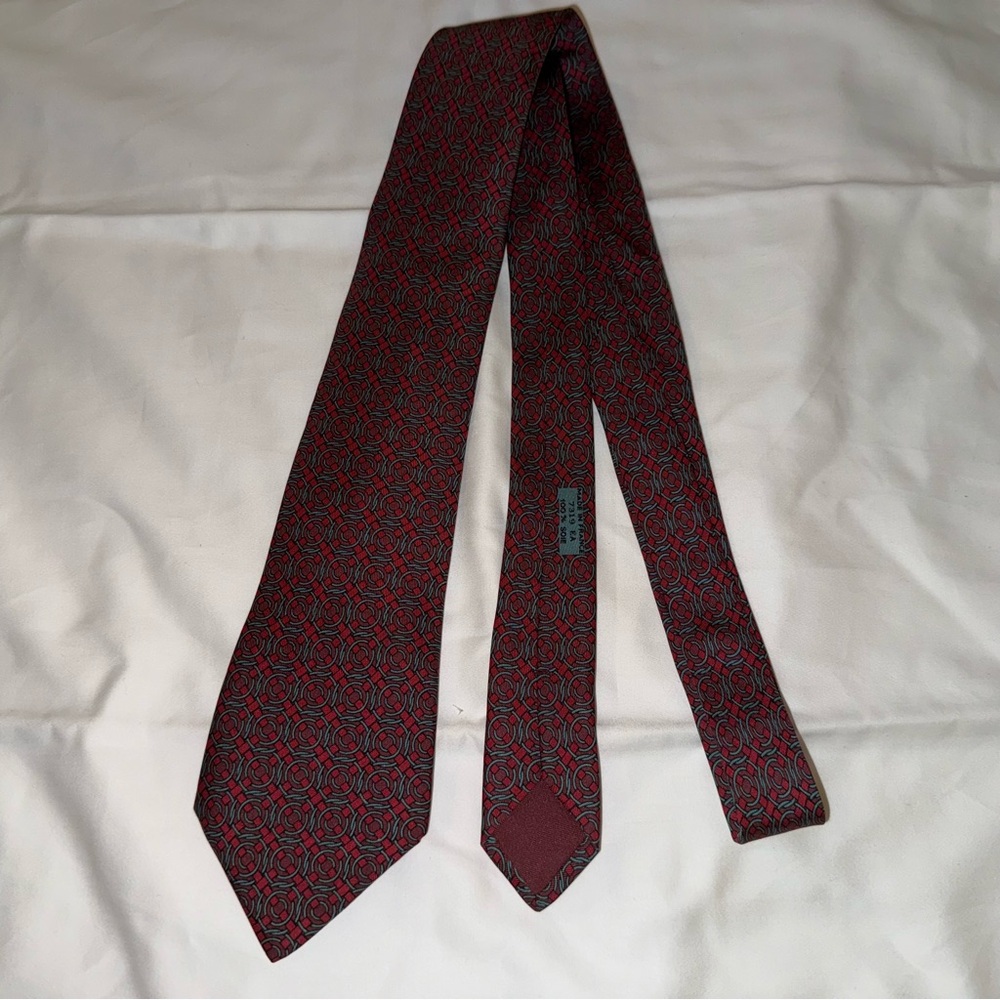 Hermes men’s 100% silk tie